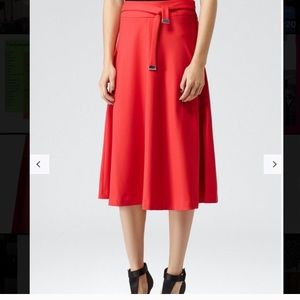 Midi skirt with belt